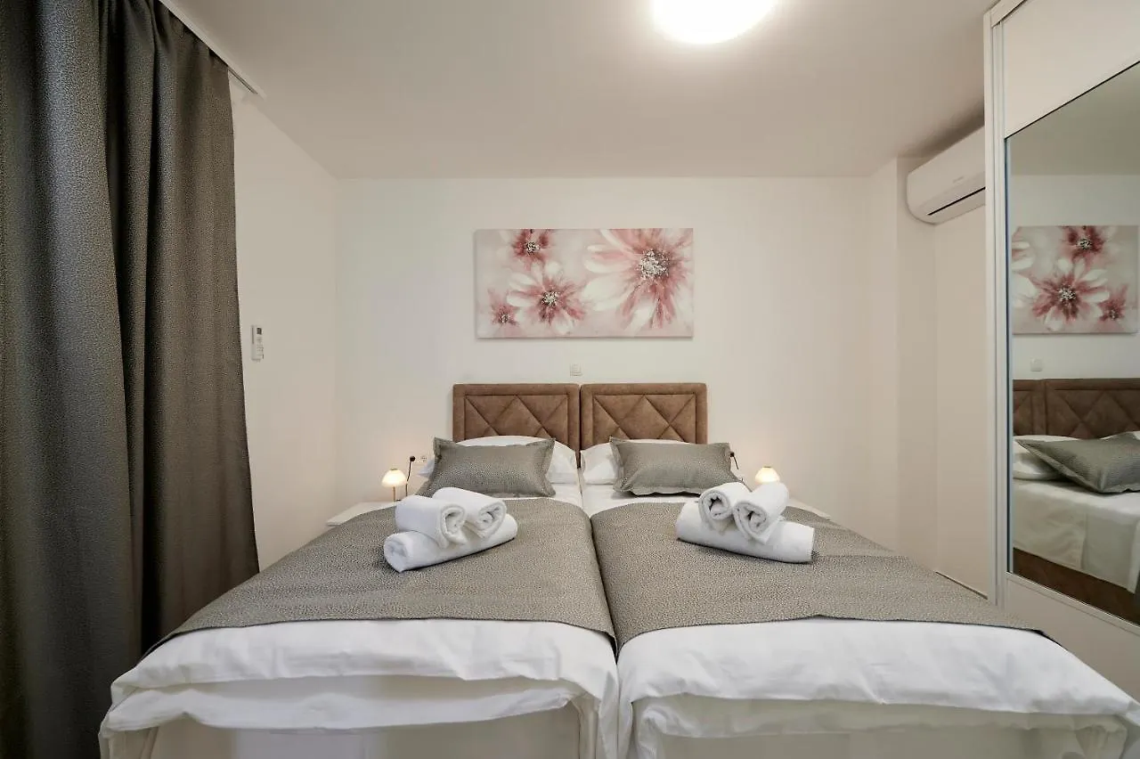 Apartment Gaby 3 Trogir