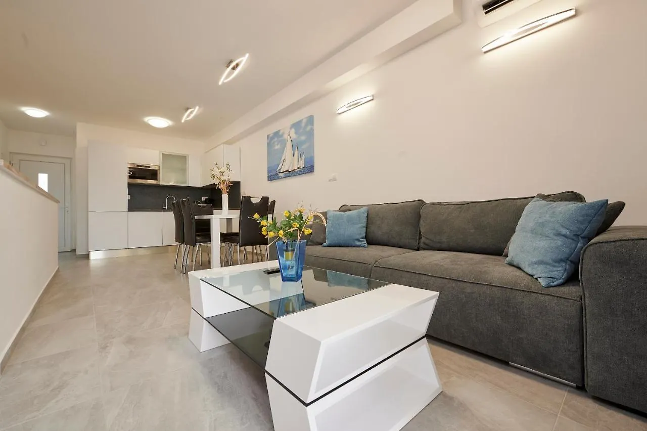 Apartment Gaby 3 Trogir